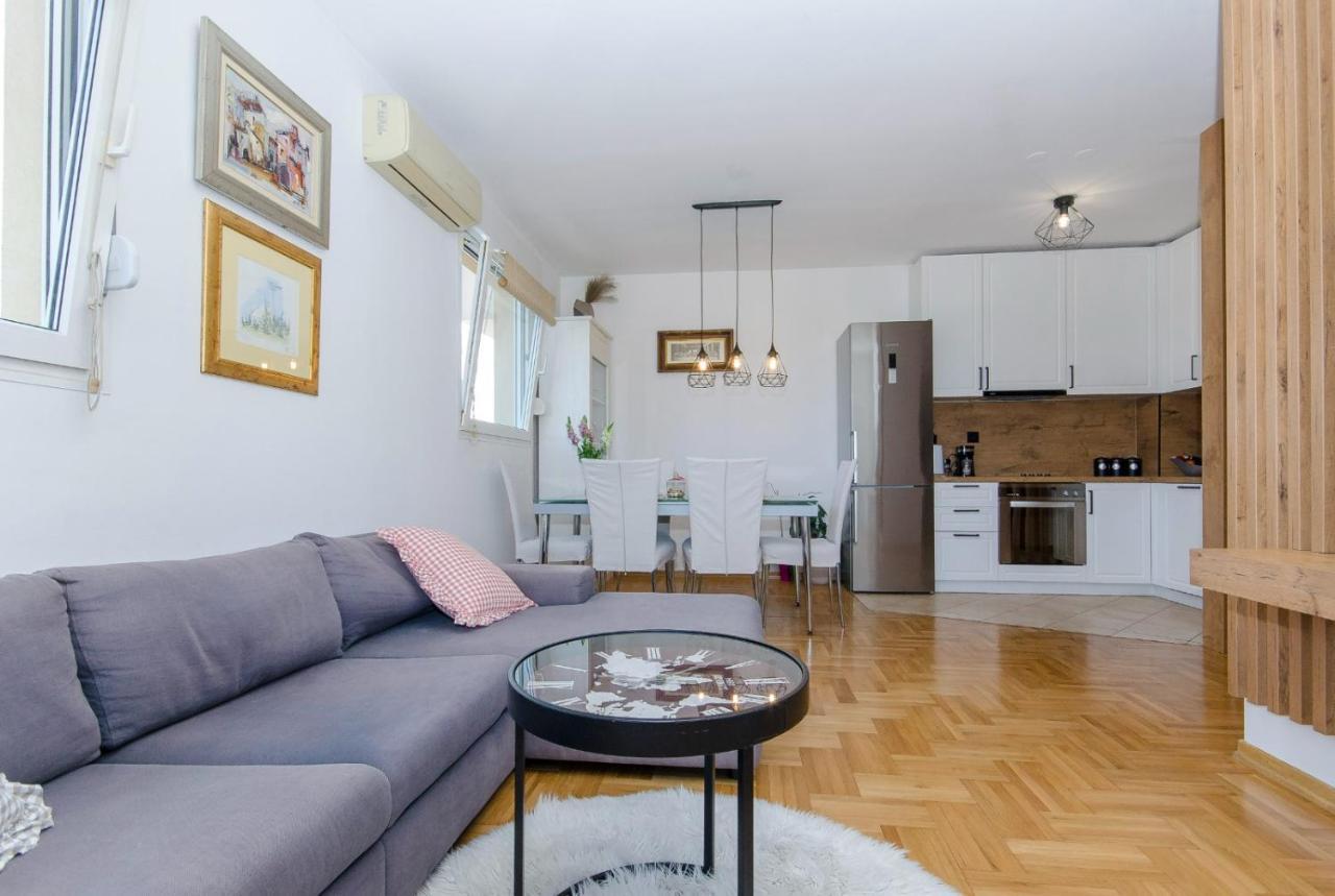 Modern Apartment With Sea View And Secure Garage Split Eksteriør bilde