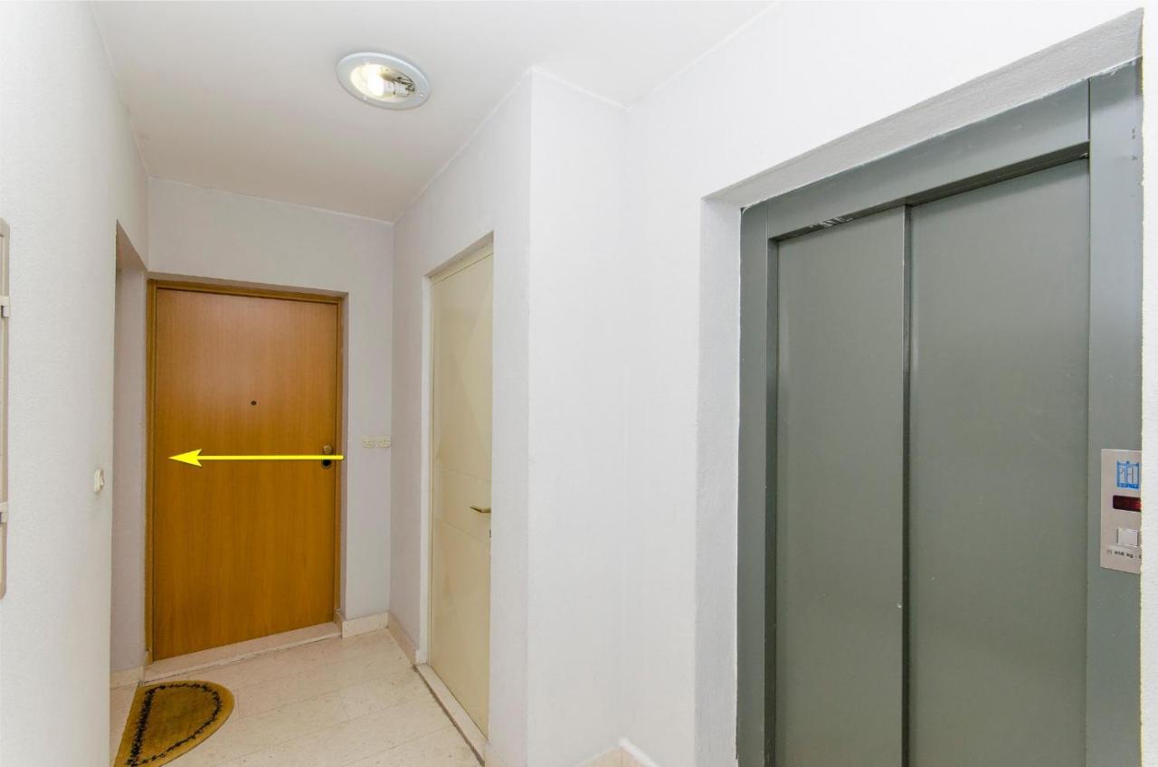Modern Apartment With Sea View And Secure Garage Split Eksteriør bilde