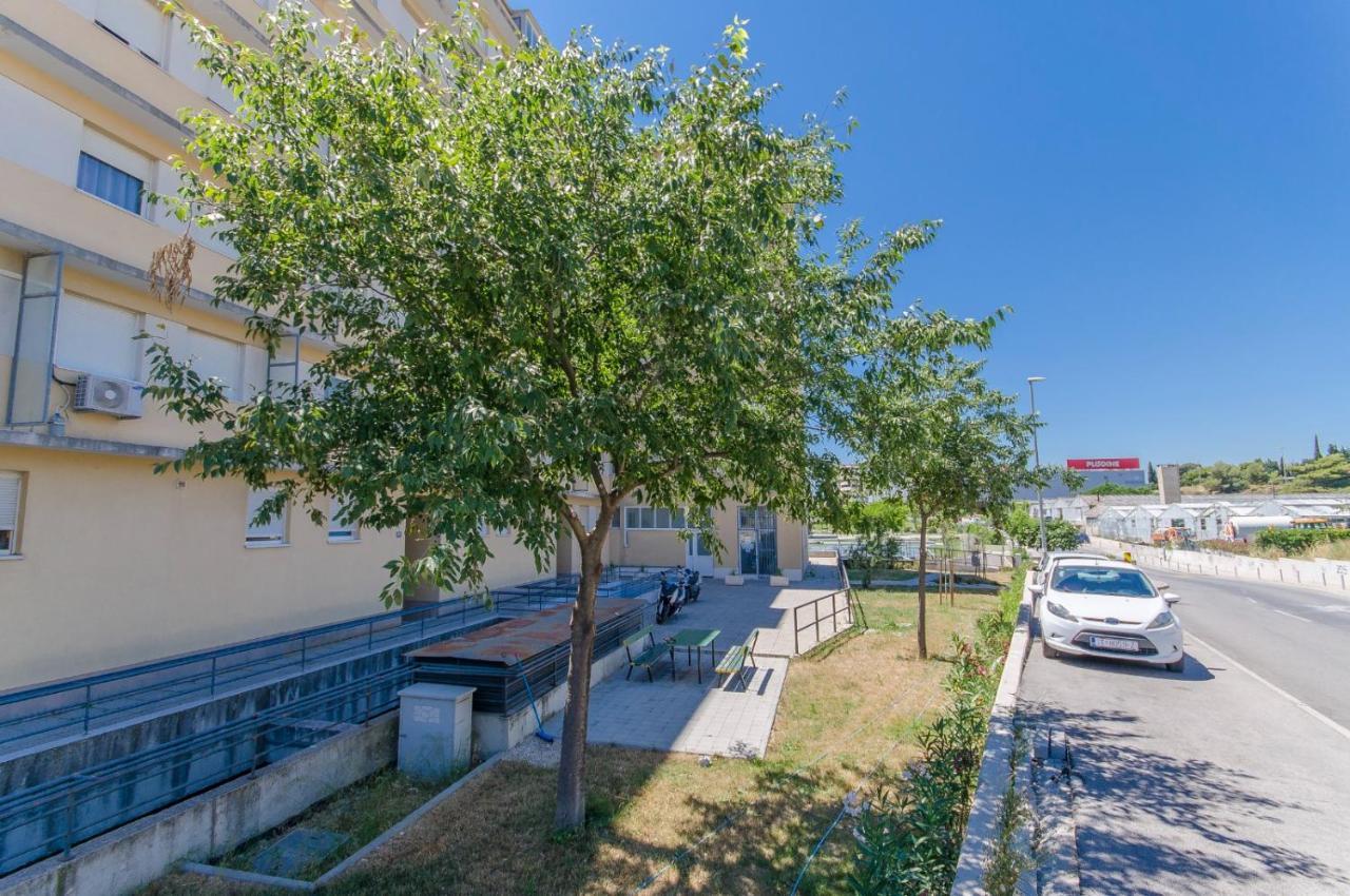 Modern Apartment With Sea View And Secure Garage Split Eksteriør bilde